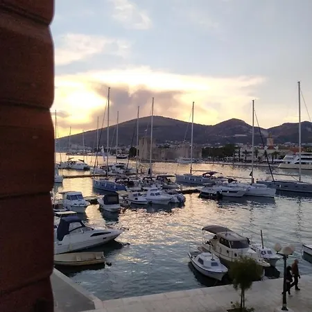 Apartment Room Parcina *