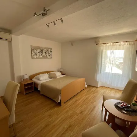 Апартаменты Apartment Room Parcina Трогир