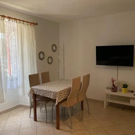 Apartment Room Parcina Трогир