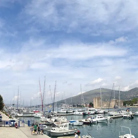 Parcina * Τρογκίρ